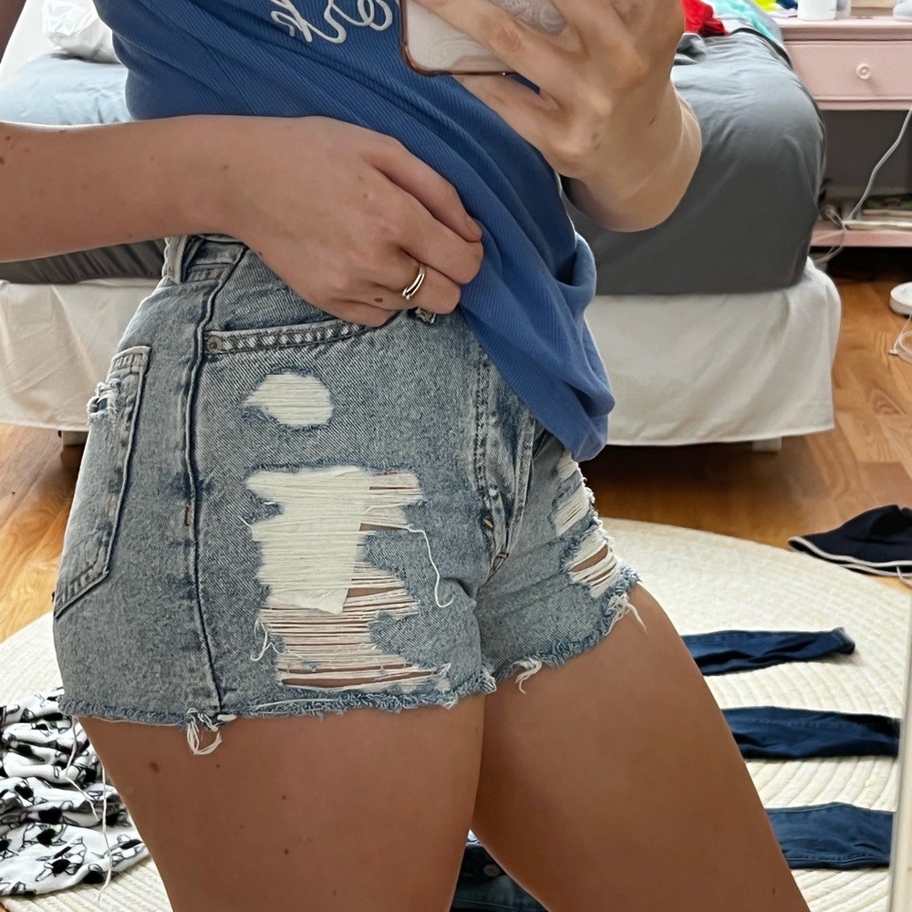 H&M Ripped Jean Shorts - Picture 5 of 5